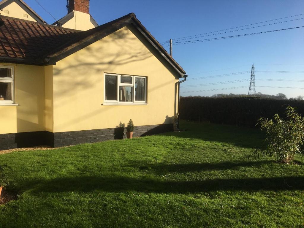 Claremont Cottage Hintlesham Exterior photo